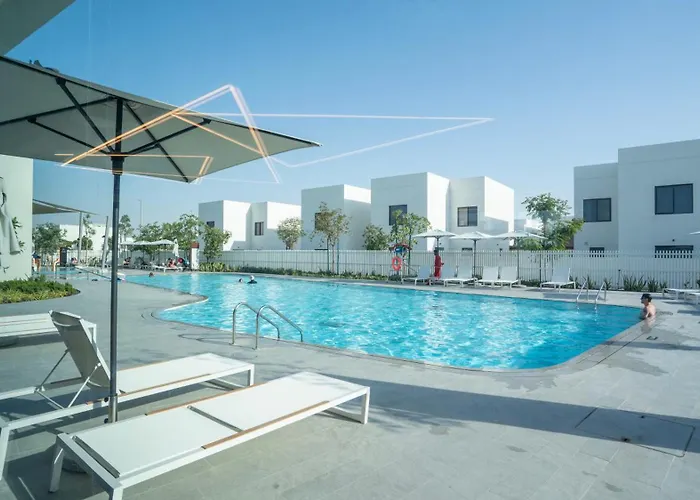 F1 Dream 4Br Villa! - Yas Island